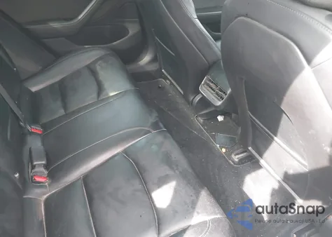 2018 Tesla Model 3 Long Range/Mid Range из США, поврежденный, VIN 5YJ3E1EA4JF035245